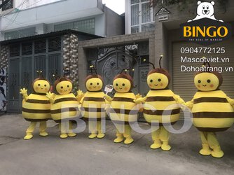 Mascot_Con_Ong_Vang_Bingo_Costumes.JPG