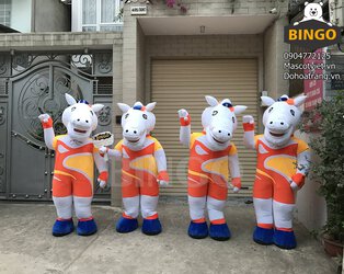 Mascot_Bom_Hoi_Con_Ngua_Bingo_Costumes (4).JPG