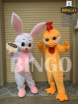 mascot-con tho 09-bingo costumes.JPG
