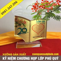 knc hình quyển sách.jpg