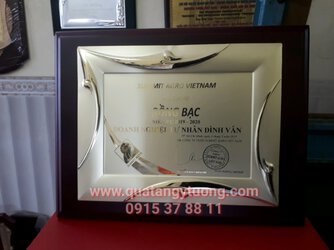 ky niem chuong 11.jpg