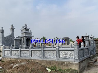Lan can lăng mộ đá chạm hoa văn cảnh hồ sen đẹp.jpg