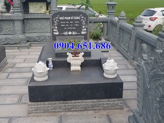 Mẫu lăng mộ đá hoa cương Bình Đình đơn giản đẹp.jpg