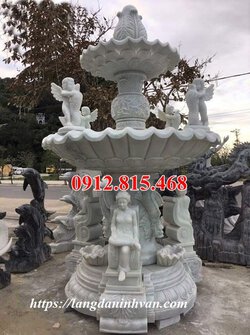 Tháp phun nước được làm từ đá trắng cẩm thạch chạm khắc tinh sảo, hoa văn đẹp họa tiết tinh tế.jpg