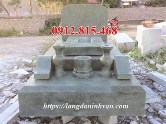 Nhà mồ bằng đá xanh rêu cao cấp.jpg