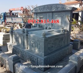 Xây mẫu mộ đôi đá xanh rêu cho ông bà, cha mẹ đẹp.jpg
