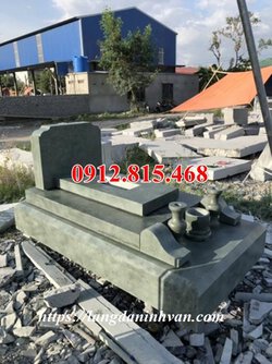 Giá mộ đá xanh rêu nguyên khối .jpg