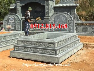 Mẫu mộ đá xanh rêu tam cấp thiết kế đơn giản đẹp.jpg