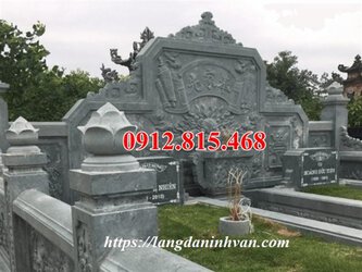 Bức bình phong đá xanh rêu khu lăng mộ nghĩa trang gia đình thiết kế hiện đại đẹp.jpg