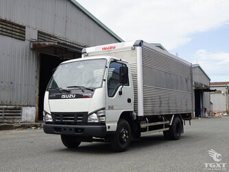 xe-tai-isuzu-qkr270-thung-kin-32.jpg