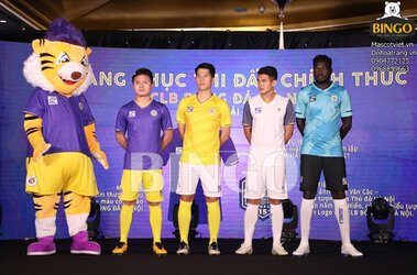 mascot con cop-clb Ha Noi-bingo costumes (6).jpg