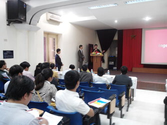 conference a l universite hydro thuy dien hanoi - Ingeteam Vietnam (23).jpg