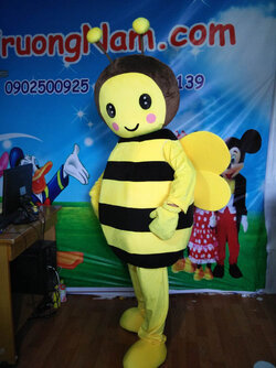 con-ong-san-xuat-mascot-trang-phuc-roi-dien-truongnam.com (6).jpg