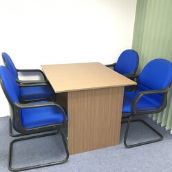 phong hop nho.jpg